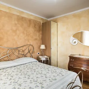 Bed & Breakfast La Petite Maison, Puegnago del Garda